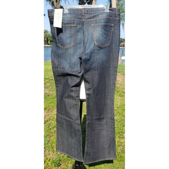 NWT Talbots Signature Boot Cut Dark Wash Jeans Womens Size 16/33 (38x32.5) - Picture 3 of 16